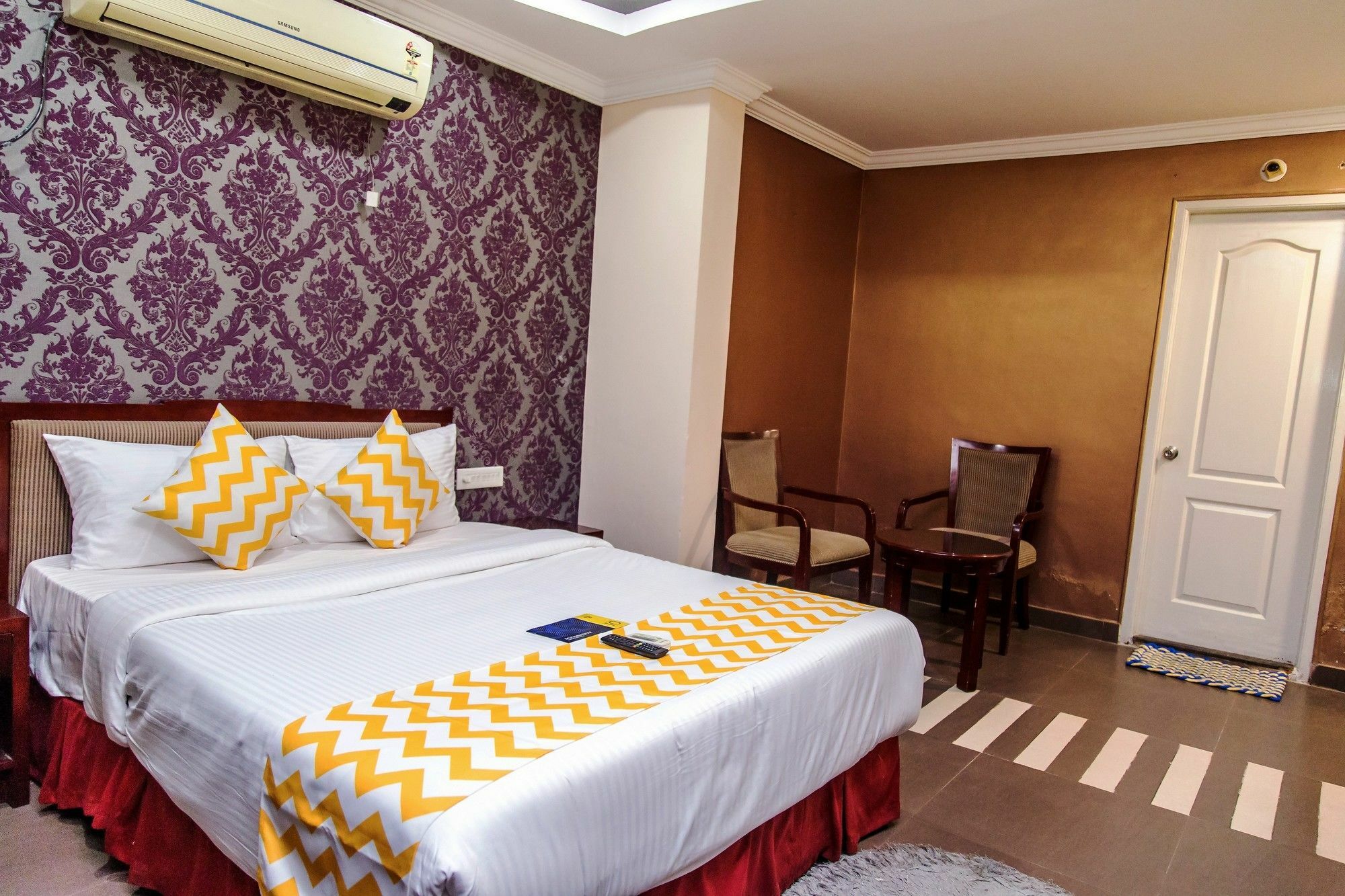 Fabexpress Oriental Suites III - Btm Mico Layout Bangalore Buitenkant foto