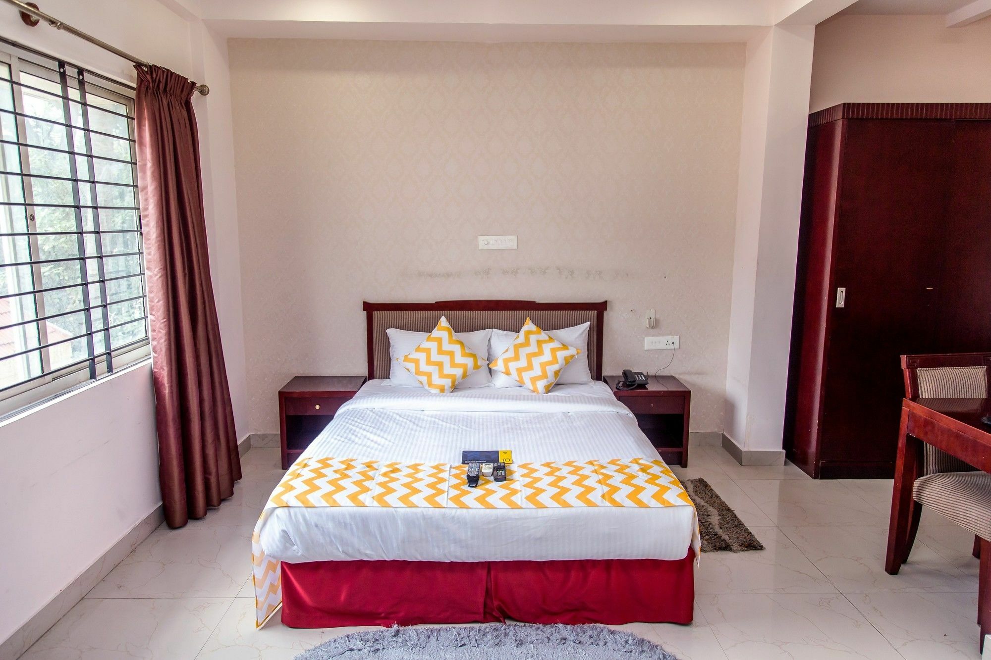 Fabexpress Oriental Suites III - Btm Mico Layout Bangalore Buitenkant foto